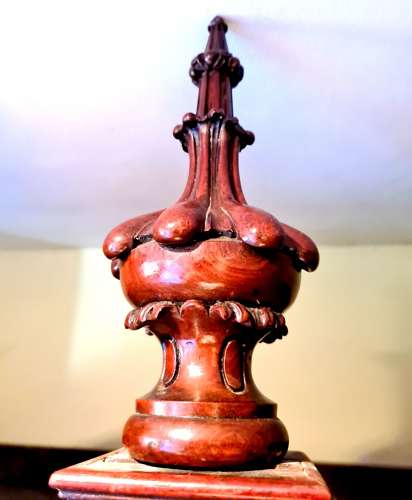 A George III Linen Press