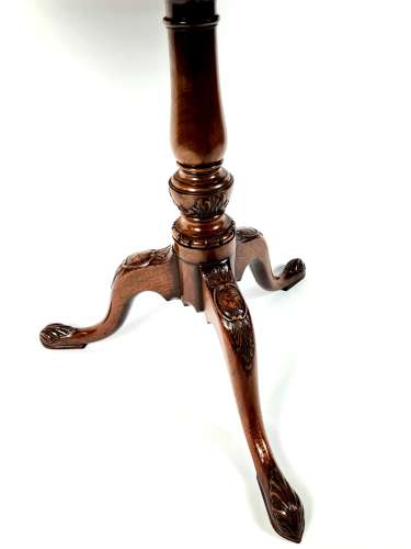 Snap Top Pie Crust Tripod Table
