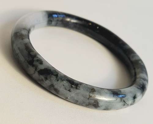 Jadeite Jade Bangle