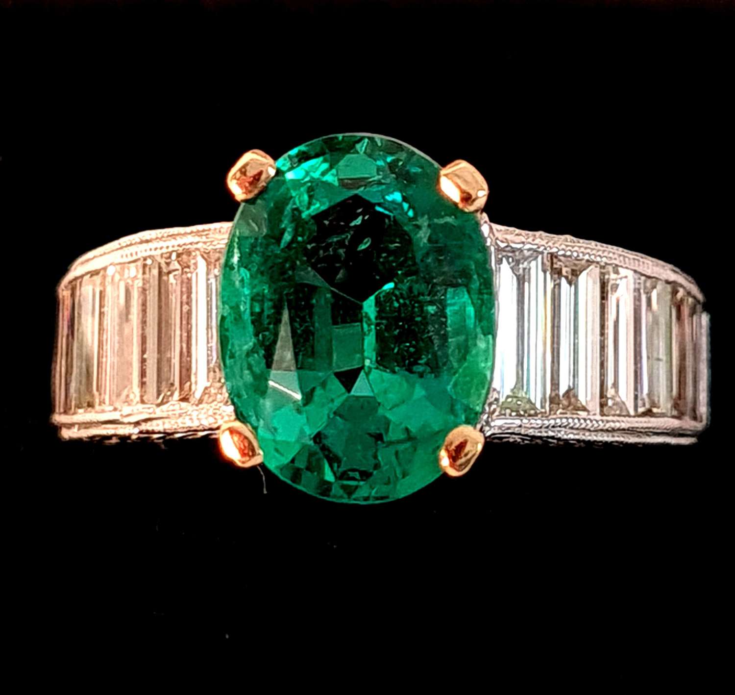 Single Stone Oval Emerald