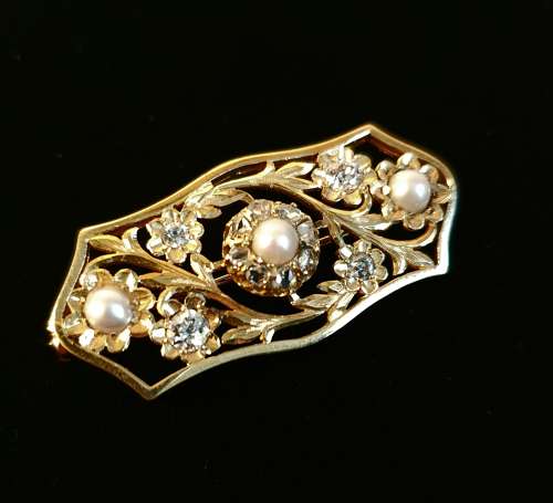 Diamond and Pearl Brooch
