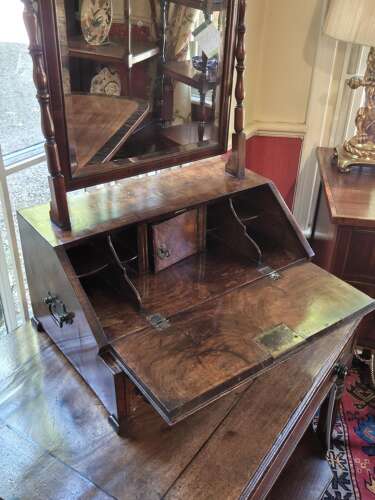 Superb Queen Anne Dressing Table Mirror