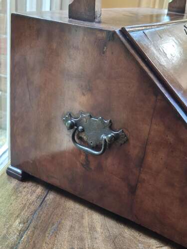 Superb Queen Anne Dressing Table Mirror
